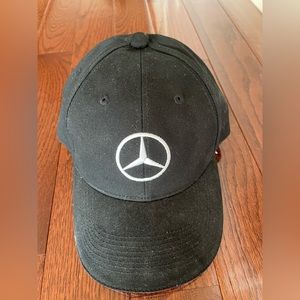 Mercedes Benz Hat